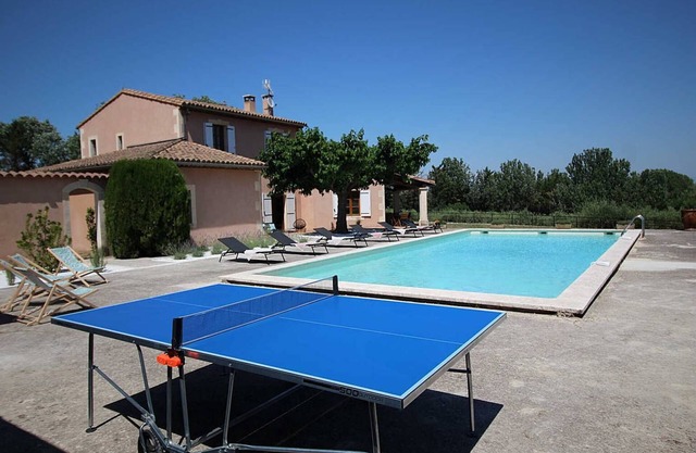 Exceptional landhouse, not overlooked, large pool, Noves, Alpilles, pets allowed (2).