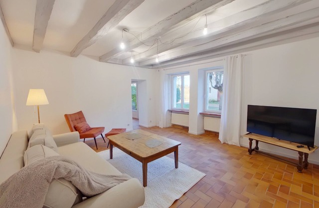 Exceptional lodging in Lésigny - Charm and comfort for 5 people