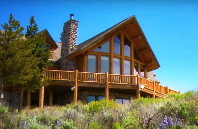 Exclusive Family Luxury Mountaintop Lodge on 43 acres