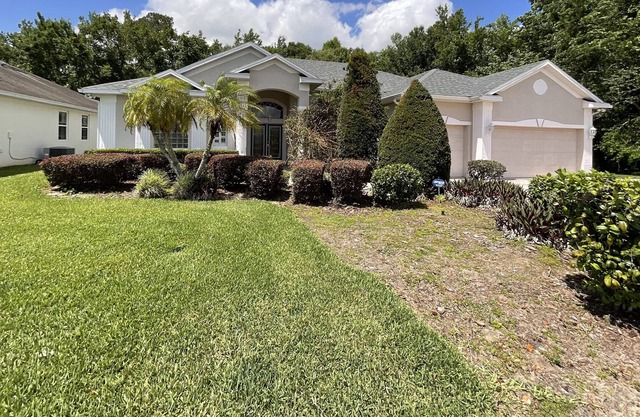 Executive Home in Gated Golf Community Near Disney