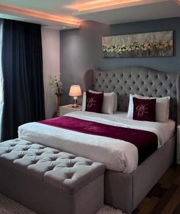 Executive One Bedroom Apartment Goldcrest Mall DHA Lahore