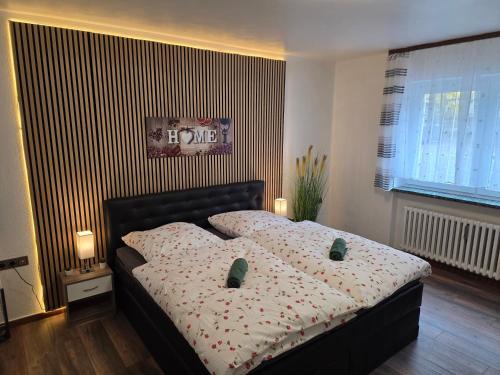 Exklusives und helles Erdgeschoss-Apartment No 5 im Zentrum von Kassel, schnelles 1Gbit Internet, Geschirrspüler, Boxspringbetten