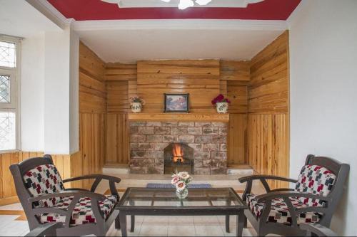 Exotic Stays I 1Bhk Apartment l Couple Friendly l Near Mall Road Kasauli