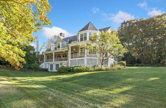 Expansive Coastal Family Retreat at Mother's Beach