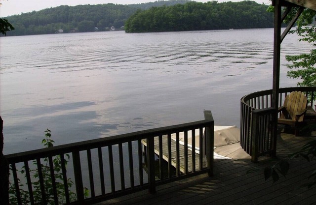 Expansive Lakehouse with Jacuzzi