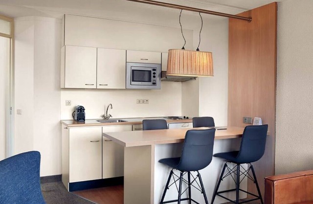 Experience Bliss: 4 Rooms w/Terrace, Close to Nature, Biking & Water Fun