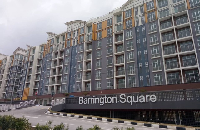 Experience Comfort & Charm at Barrington Escape