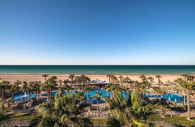 Experience Luxury in Acapulco