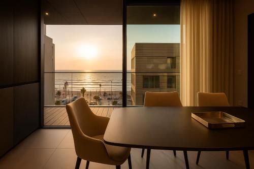 Exquisite 3B-2BA BeachFront TLV By SweetyGuest