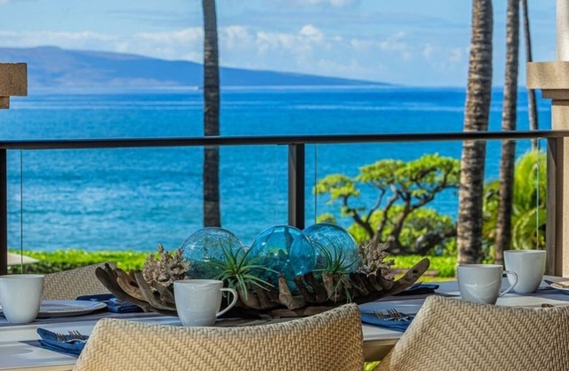 Exquisite Oceanfront Wailea Beach Villas B202