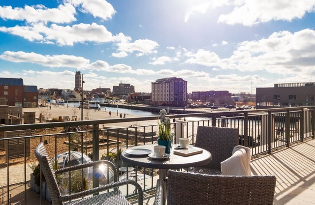 Exzellentes Ferienapartment mit Dachterrasse und Strandkorb im Hafen von Wismar - Ohlerich Speicher