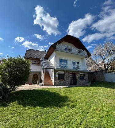 Főnix Apartmanház