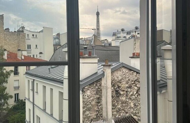 F2 views of the Efeil tower