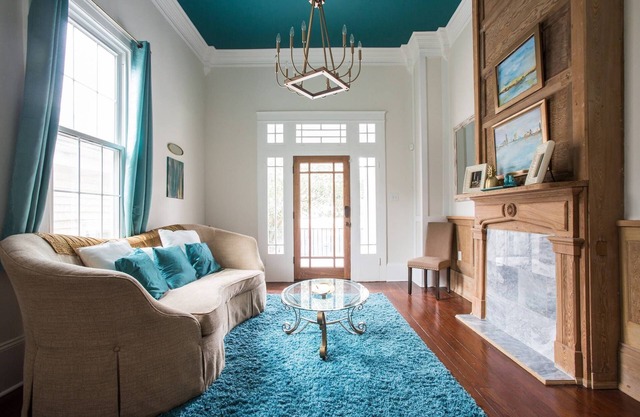 Fab Roomy Irish Channel Pad off Magazine Street