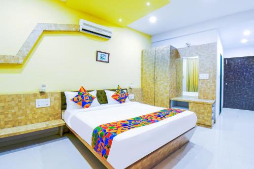 FabHotel Saiba Residency