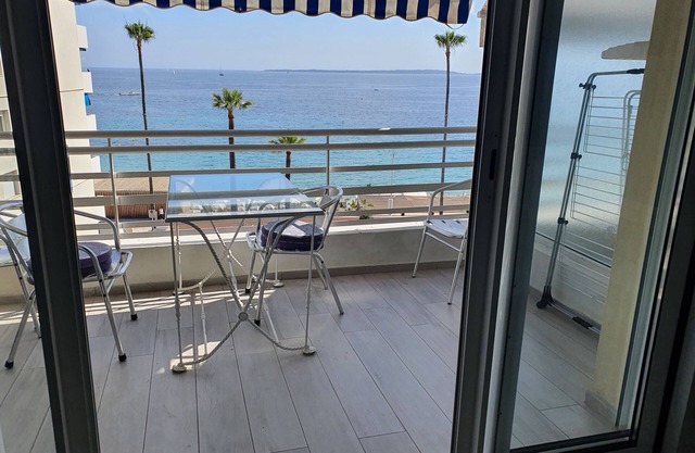 Face mer Tout Confort Avec Clim , Wifi , Internet. Situation Exceptionnelle