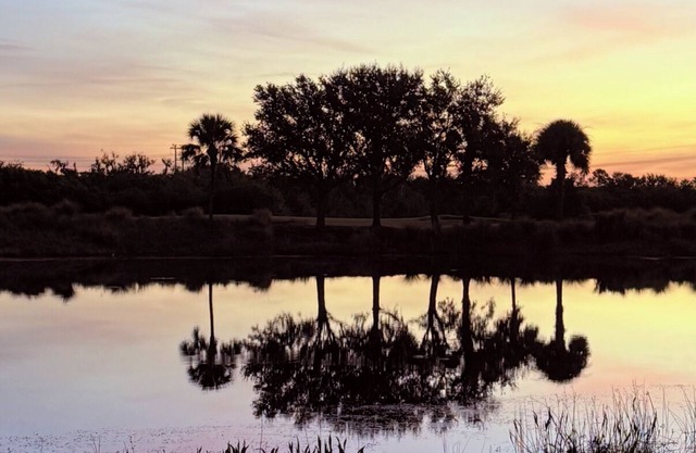 Fairway Luxe Residences – Bright 2-Bedroom Condo Near Bradenton Beaches