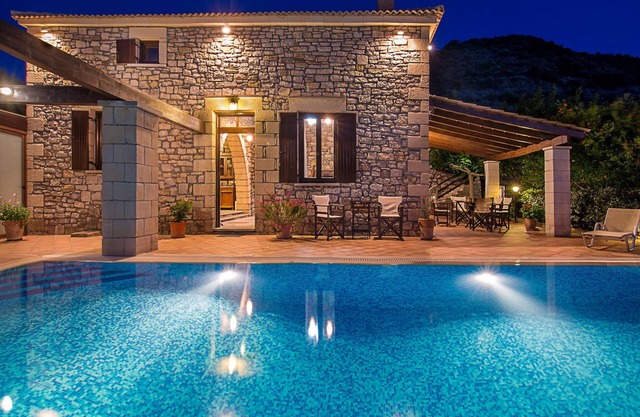 FALASARNA VILLAS "Villa Chrisanthi"