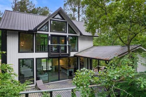 Fall Hideaway - VailsBluff - Romantic Escape