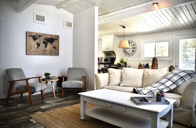 Fall Promo - 1 Free Night | Ski | HiddenValleyBoutiqueCottage