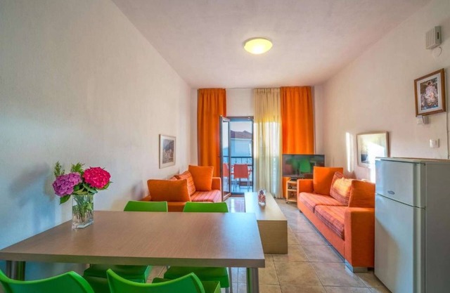 Family Apartment Polichrono Nr 9