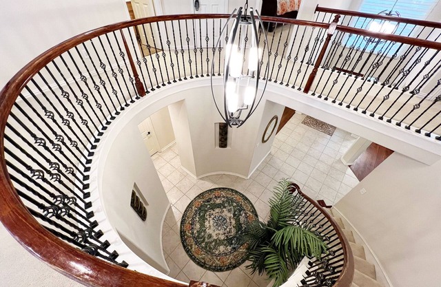 Family Friendly 4+ Bedrooms w/Gameroom and Office