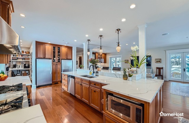 Family-Friendly Getaway, 10-min to Downtown, Trails & More!