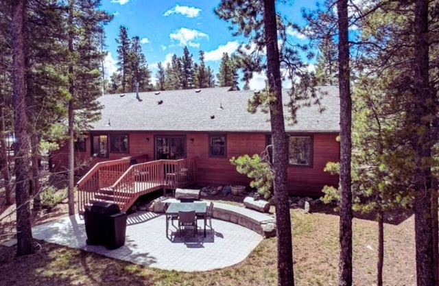 Family-Friendly | Kayaks | Bonfire | BBQ @PineTreeLodge