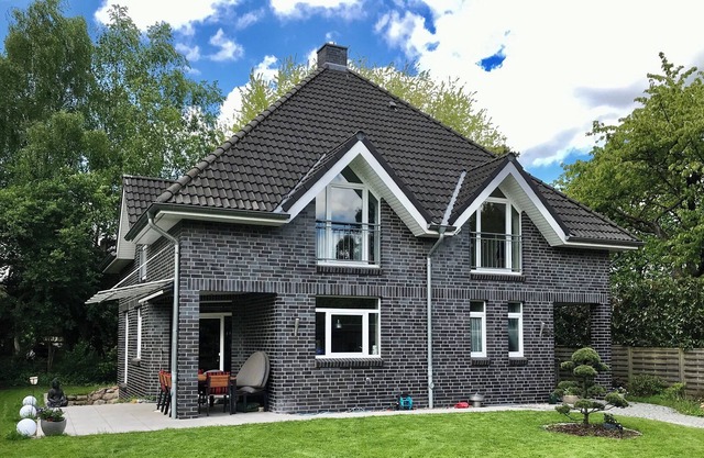 family-friendly, many green, yet central