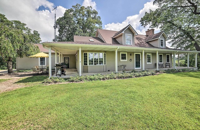 Family-Friendly Retreat on Long Noble Lake!