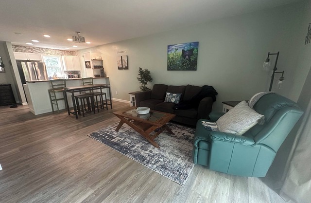 Family friendly townhouse style unit with a private deck and backyard!