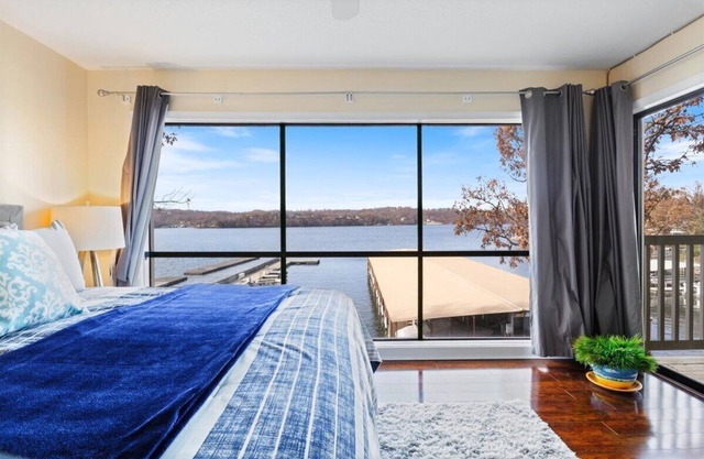Family Friendly w/Amazing Main Channel Views & Lakeside Pool