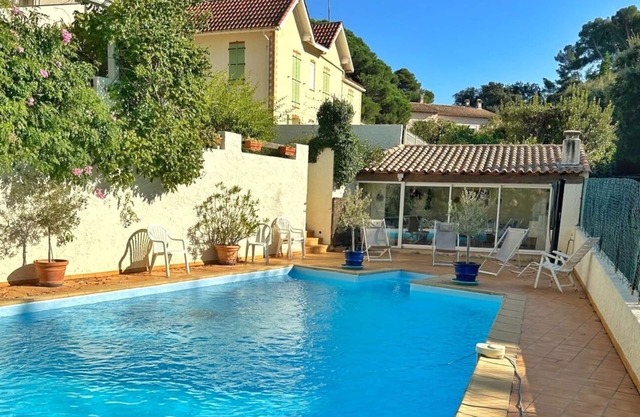 FAMILY HOLIDAY BETWEEN SEA AND POOL 6 pers (see more)