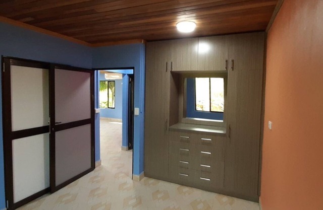 Family home 2 bedrooms living room with kitchen