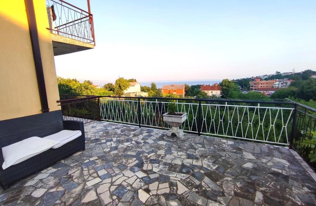 Family home apartman