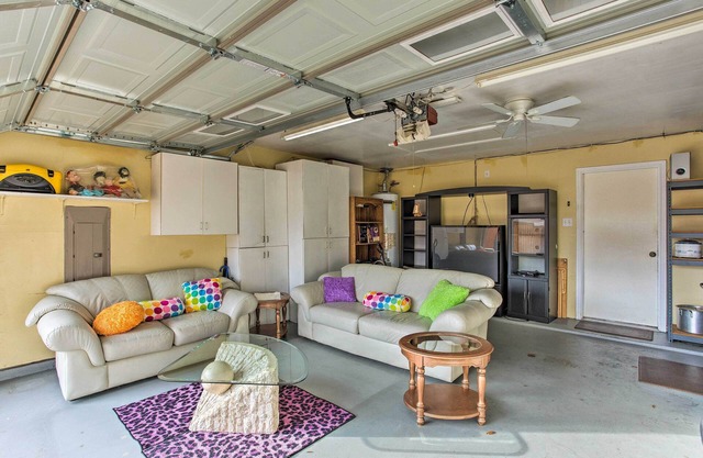 Family Home w/Yard, Walk to Breckinridge Park