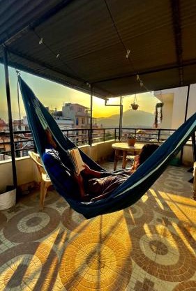 Family Home with Rooftop access and Mountain View