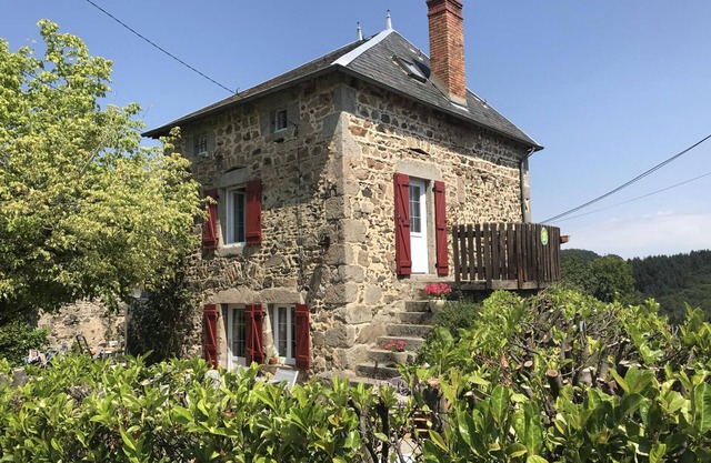 Family house in Ferrières-sur-Sichon with fireplace and garden in rural setting