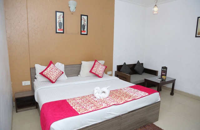 Family Suites hotel Near Delhi Airport by Sai Group