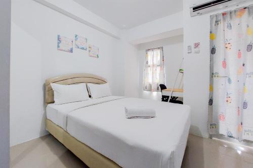 Fancy and Nice Studio at Urbantown Serpong Apartment By Travelio