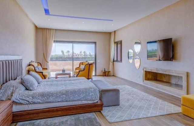 Fancy Palace with 7 bedrooms and beautiful new decorations