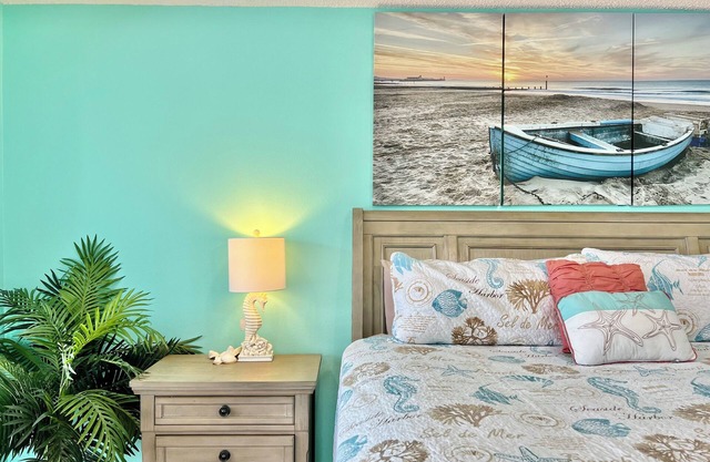 Fantastic! 3 BR! STEPS to the sand on Sapphire Beach Waterfront ocean view patio