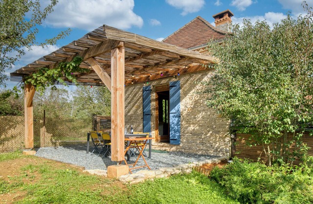 Farm Cottage in the Heart of Haut Périgord Noir – Authenticity, Comfort, and Nature
