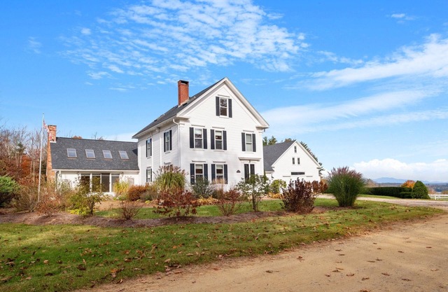 Farm w/Chickens Near Winnisquam, Laconia, Weirs