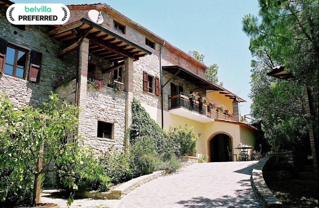 Farmhouse in Umbria near Palazzo Bourbon