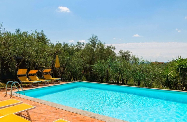 Farmhouse in Montecatini Terme with Sauna