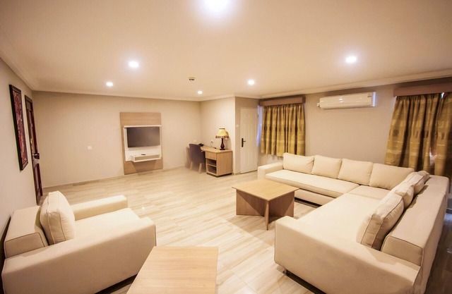 Fawzy Hotel