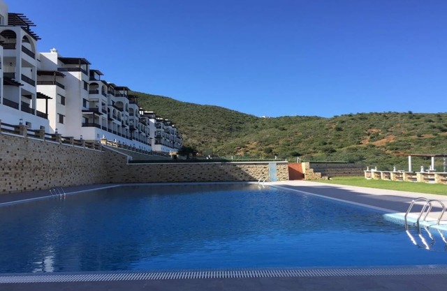 Featuring an outdoor pool and sea views, bella vista Cabo Negro Tetouan.
