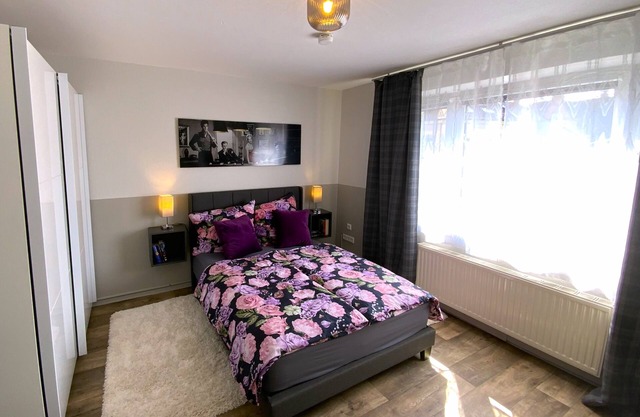 Feel good in a modern design apartment with balcony in a prime location