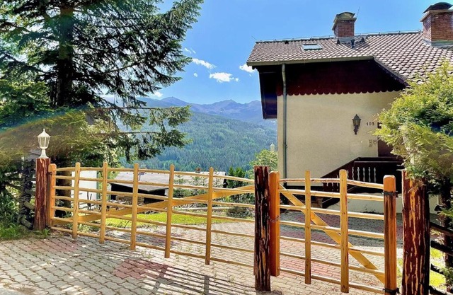 Ferienhaus mit Zirbitzblick